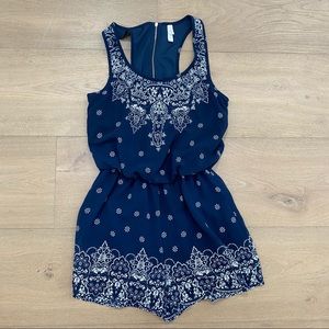 XS Exhilaration navy blue romper with zipper back. Country Chic, pair with boots